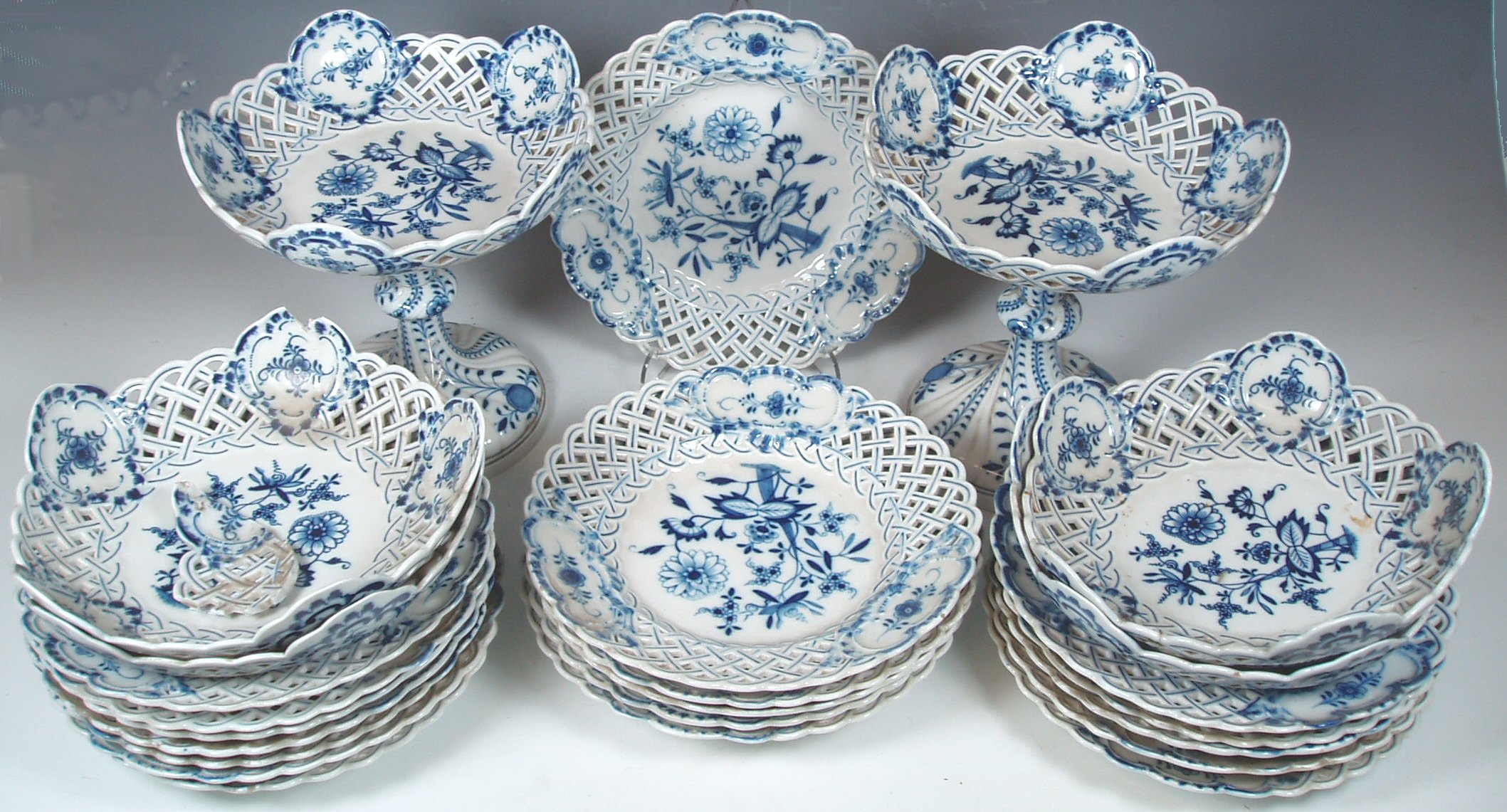 A Dresden porcelain part dessert service,