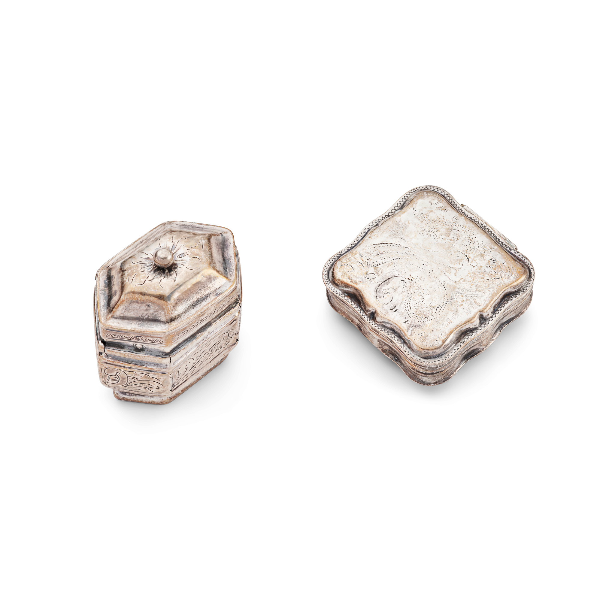 A COLLECTION OF TWO 19TH CENTURY DUTCH SNUFF BOXES