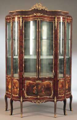 A Louis XV style kingwood vitrine