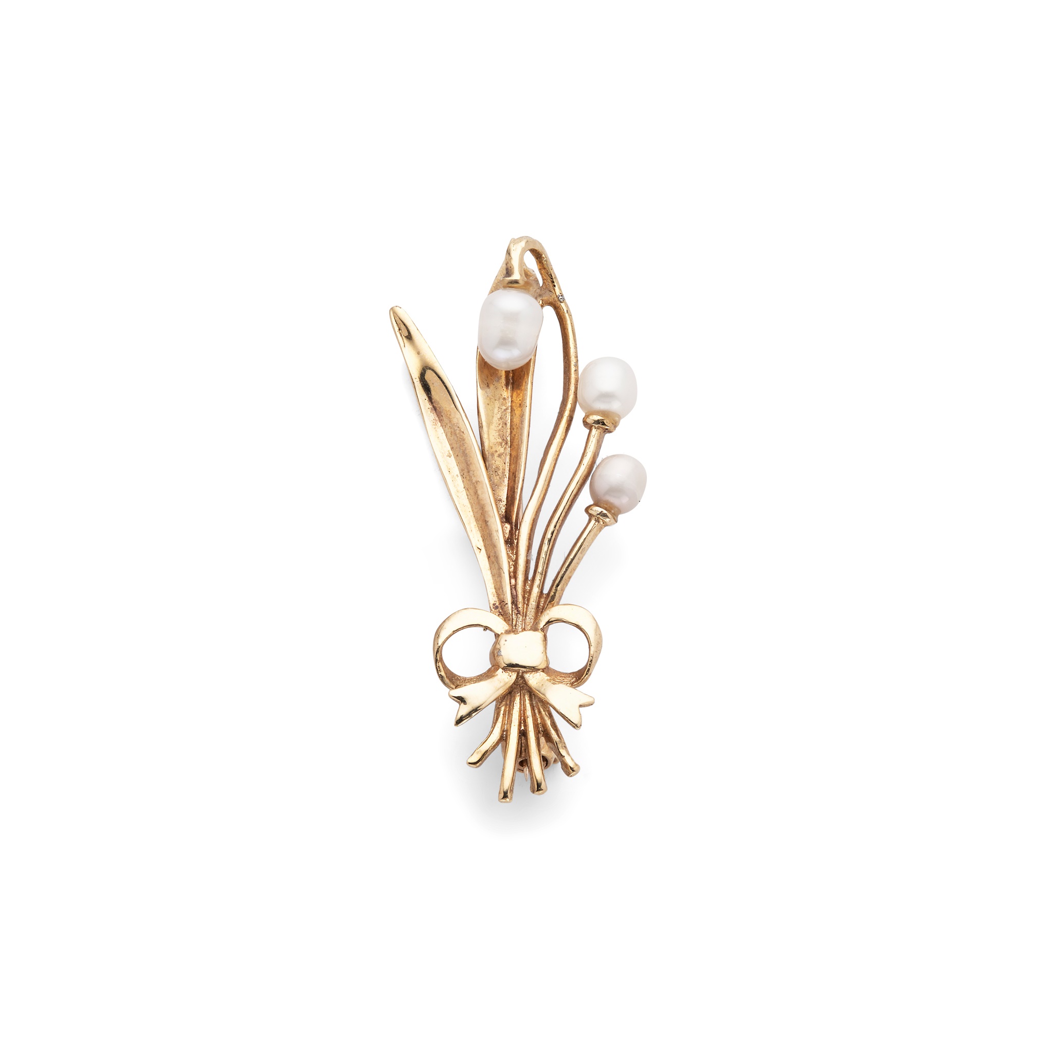 A 9ct yellow gold Scottish freshwater pearl brooch