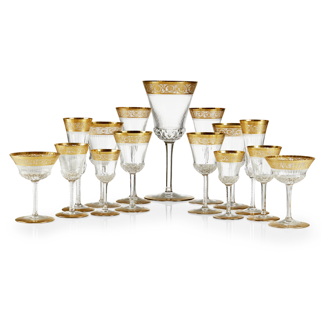 LARGE PART SUITE OF ST. LOUIS GOLD 'THISTLE' PATTERN GLASS