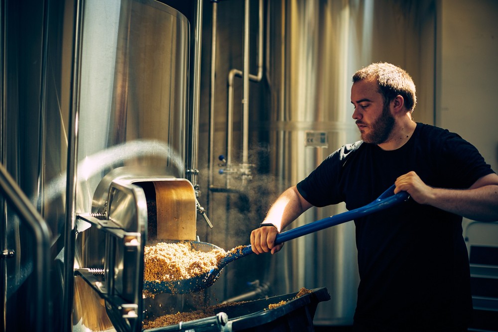 TOUR, TASTING AND LUNCH FOR SIX AT BELLFIELD BREWERY, EDINBURGH