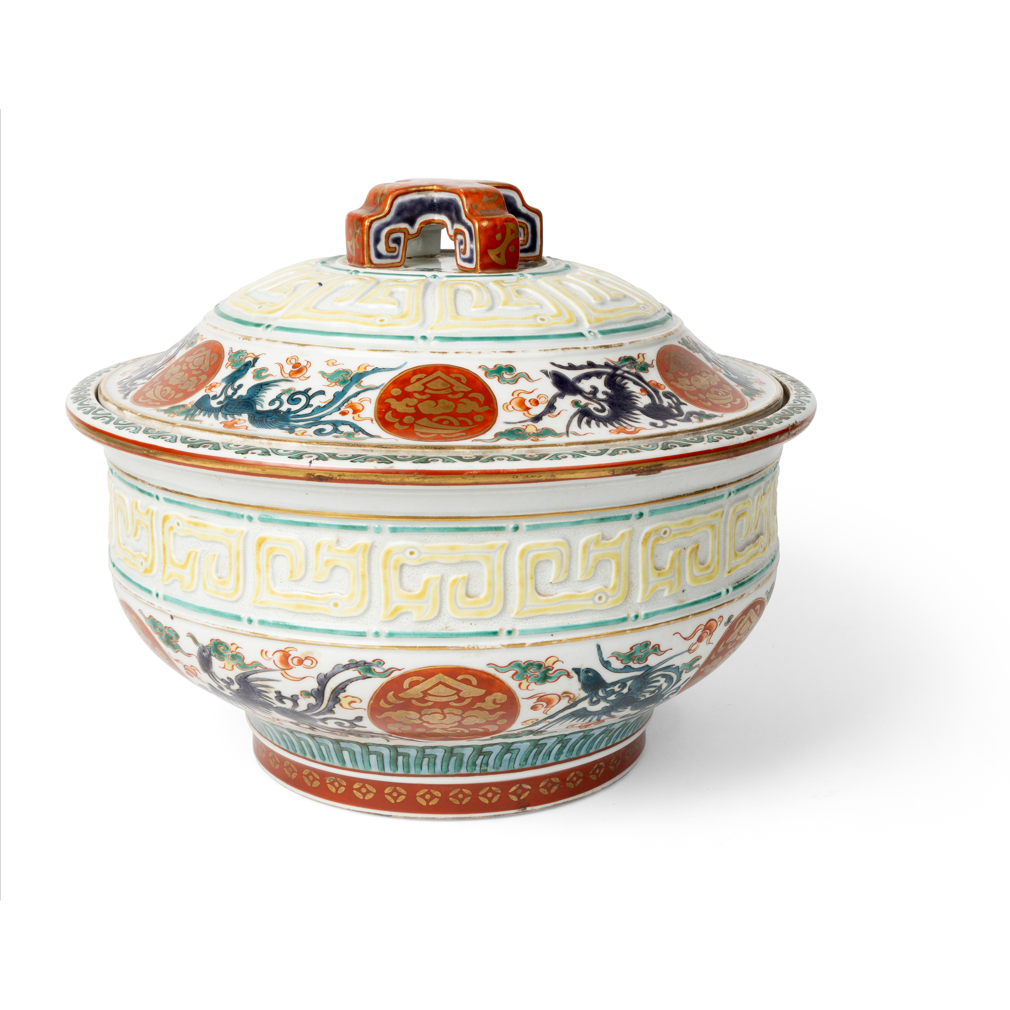 LARGE JAPANESE POLYCHROME PORCELAIN BOWL WITH COVER