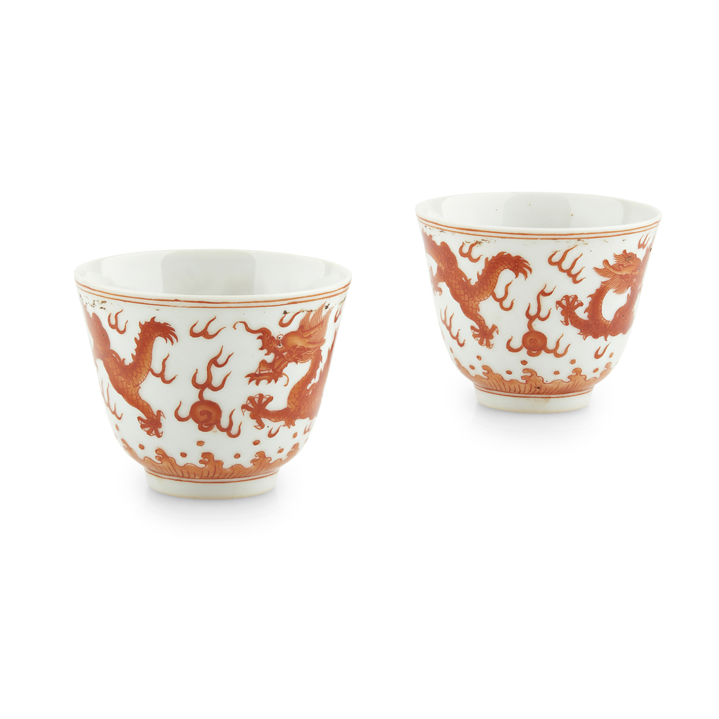 PAIR OF IRON-RED 'DRAGON' TEA CUPS