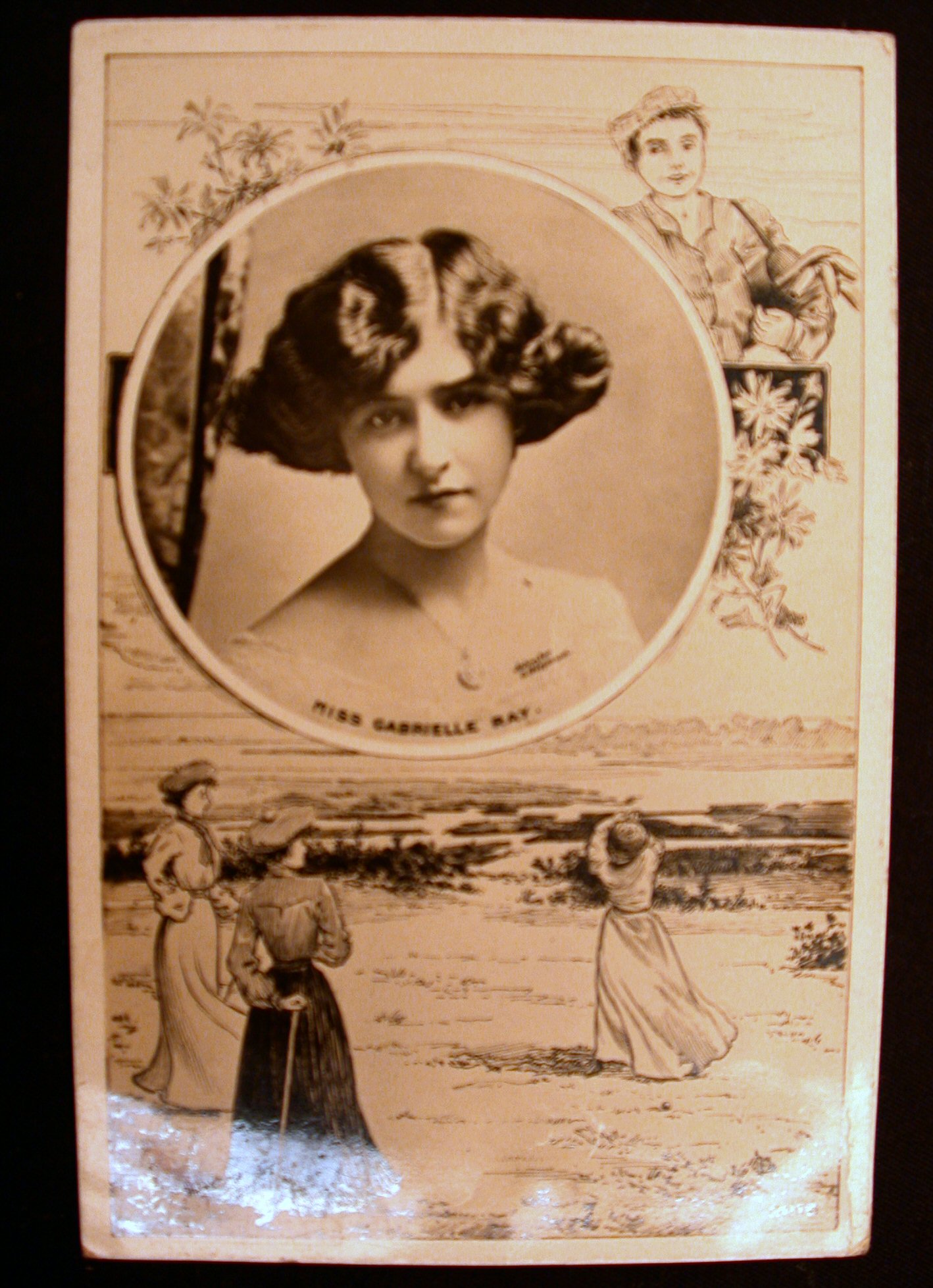 A collection of approx. seventy golfing picture postcards,