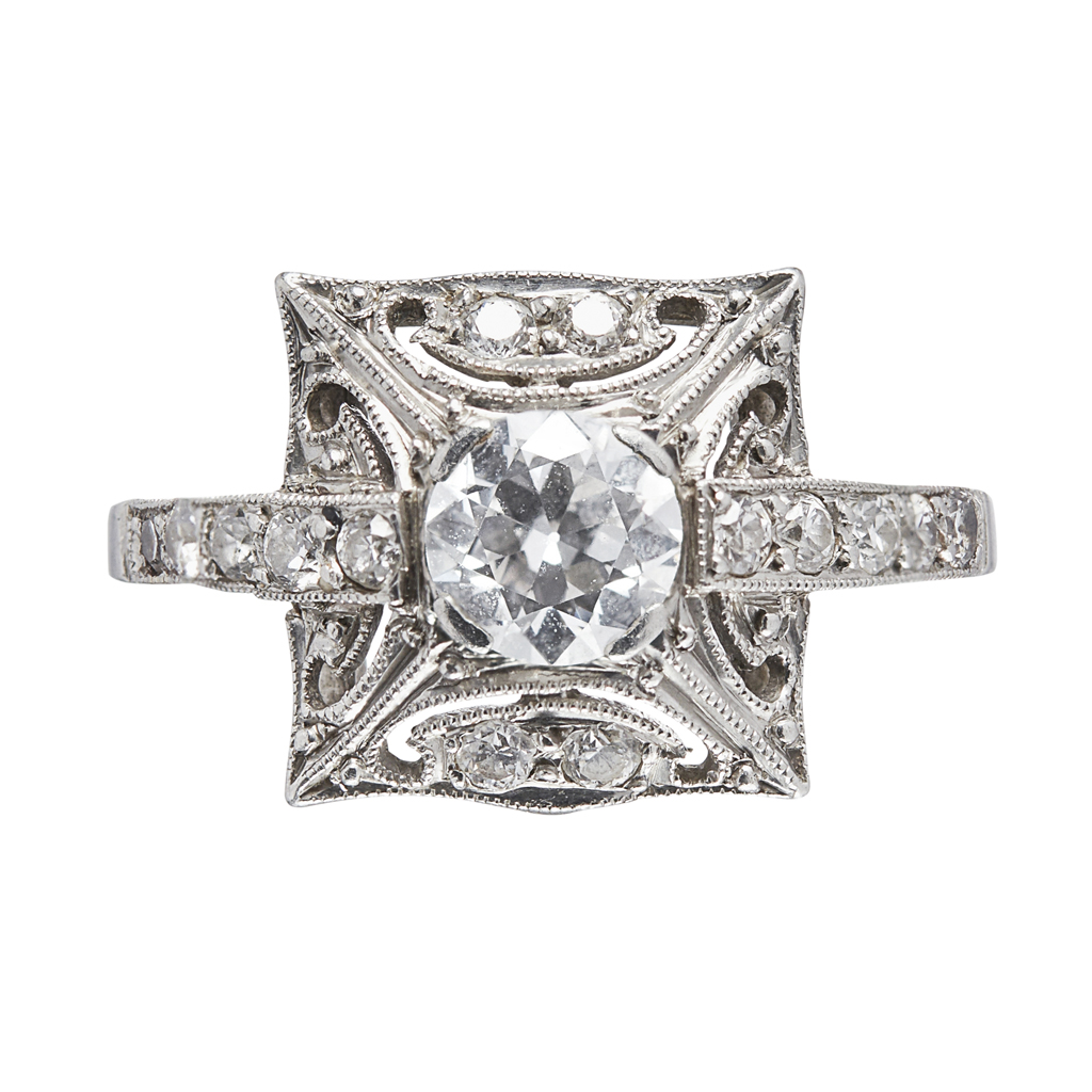BIRKS - An American early 20th century diamond set ring