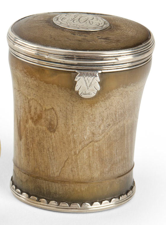 A cow horn capstan mull