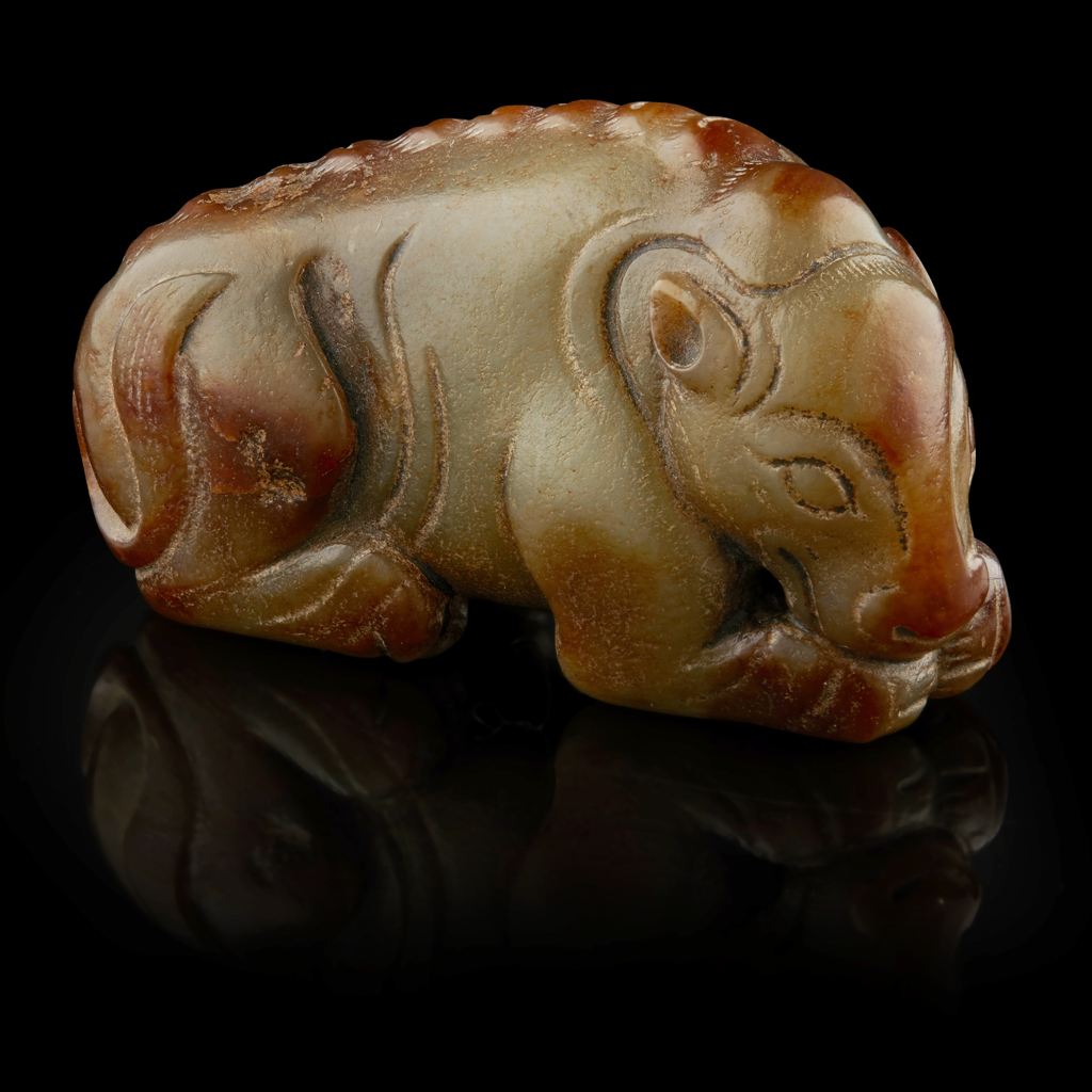 JADE CARVING OF A BEAR