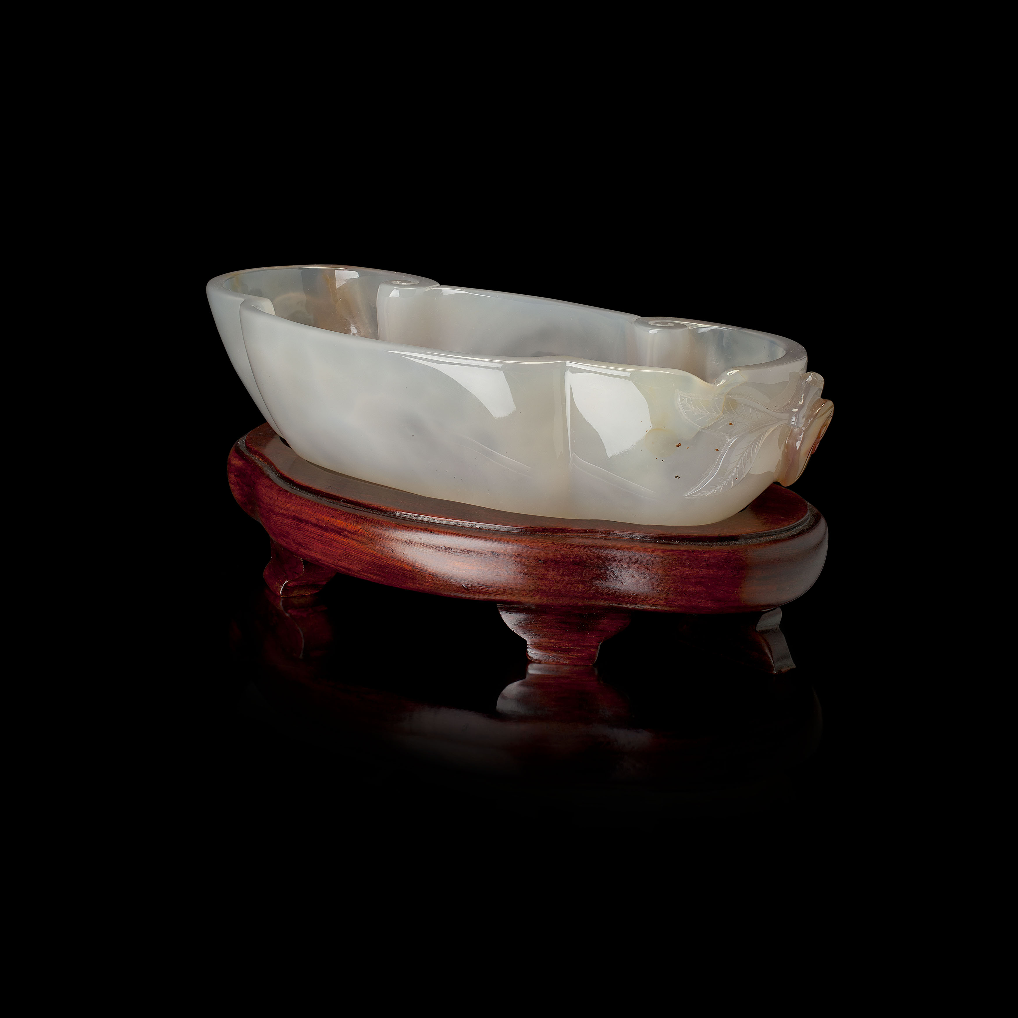 CHINESE AGATE BRUSH WASHER