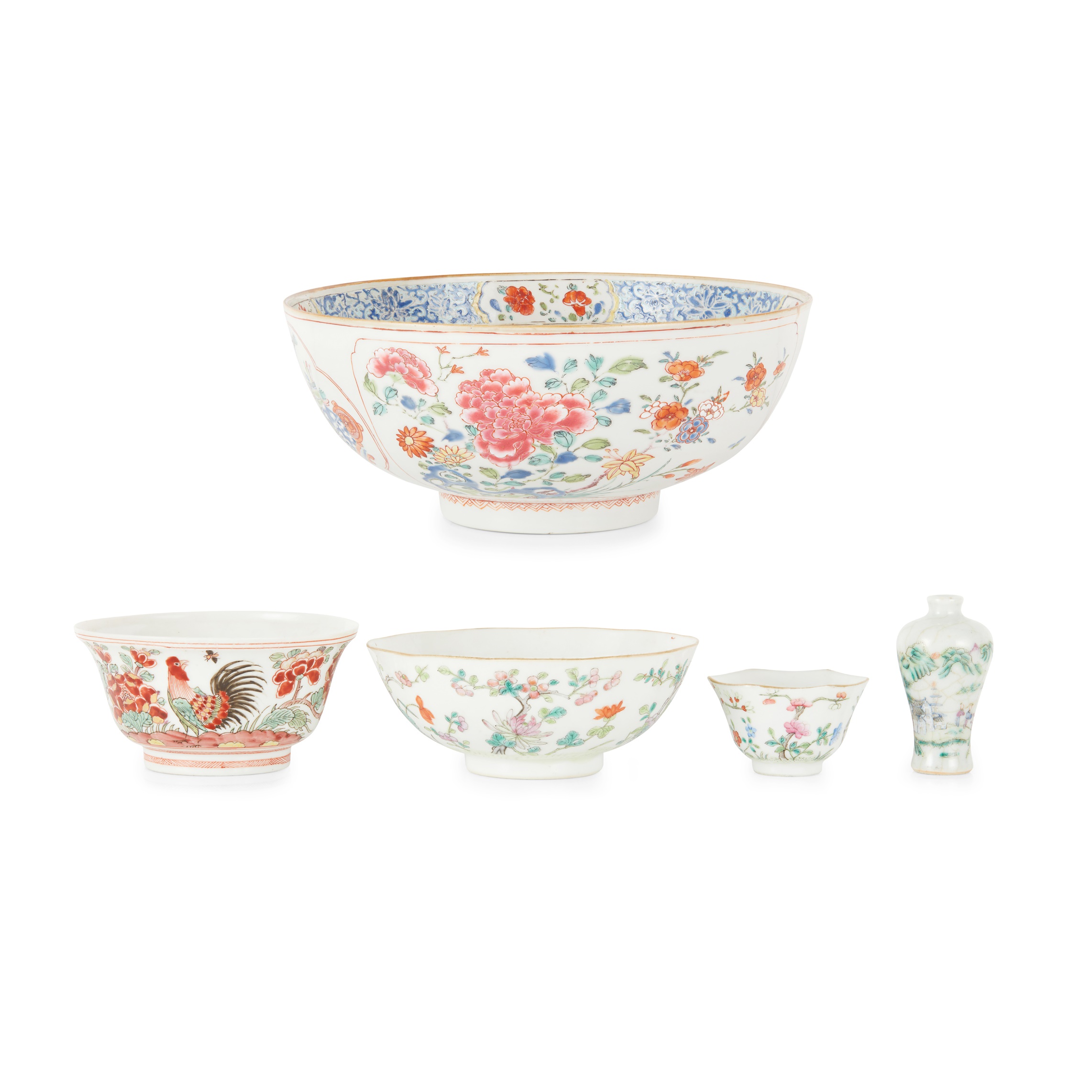 GROUP OF FIVE FAMILLE ROSE WARES