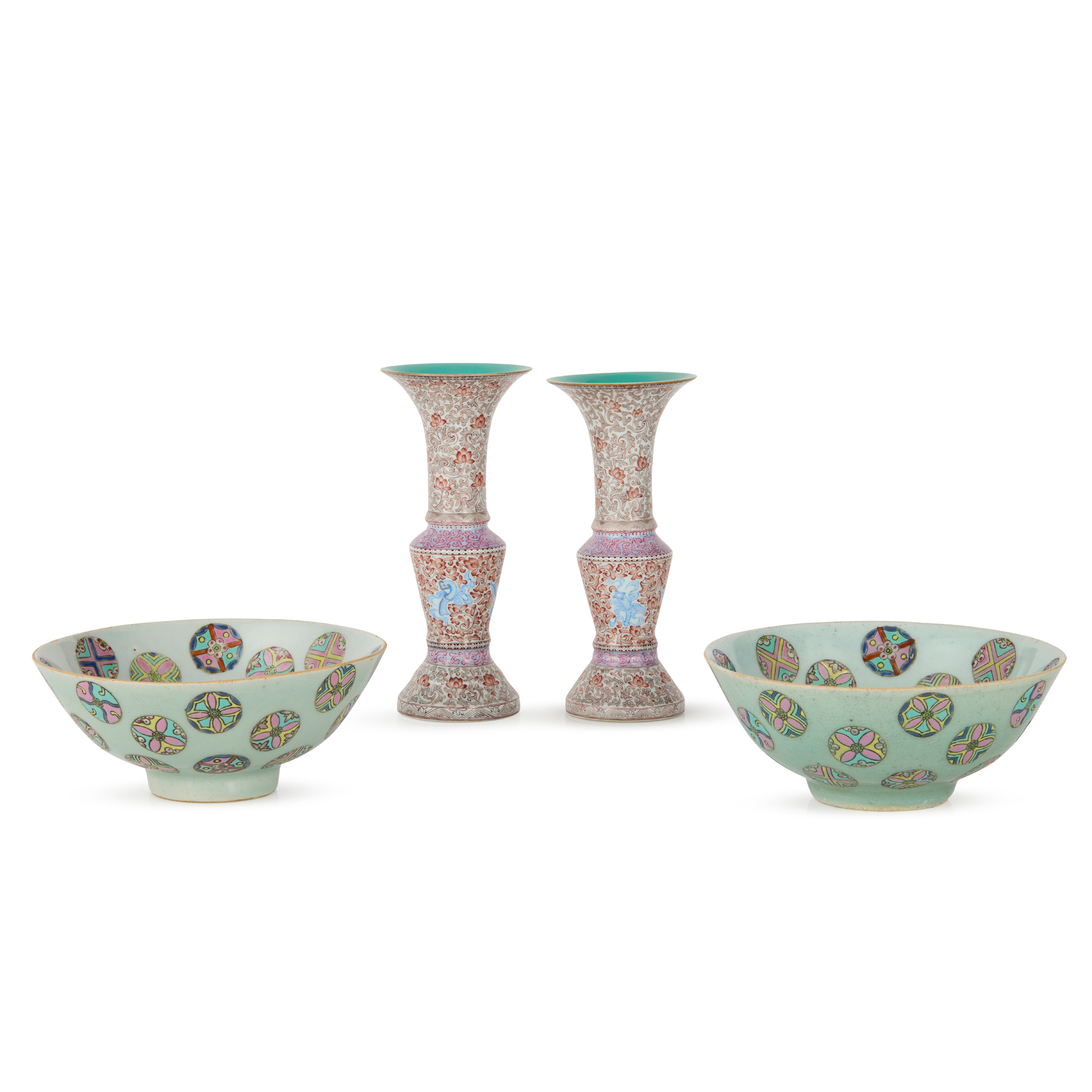 TWO PAIRS OF CHINESE FAMILLE ROSE WARES