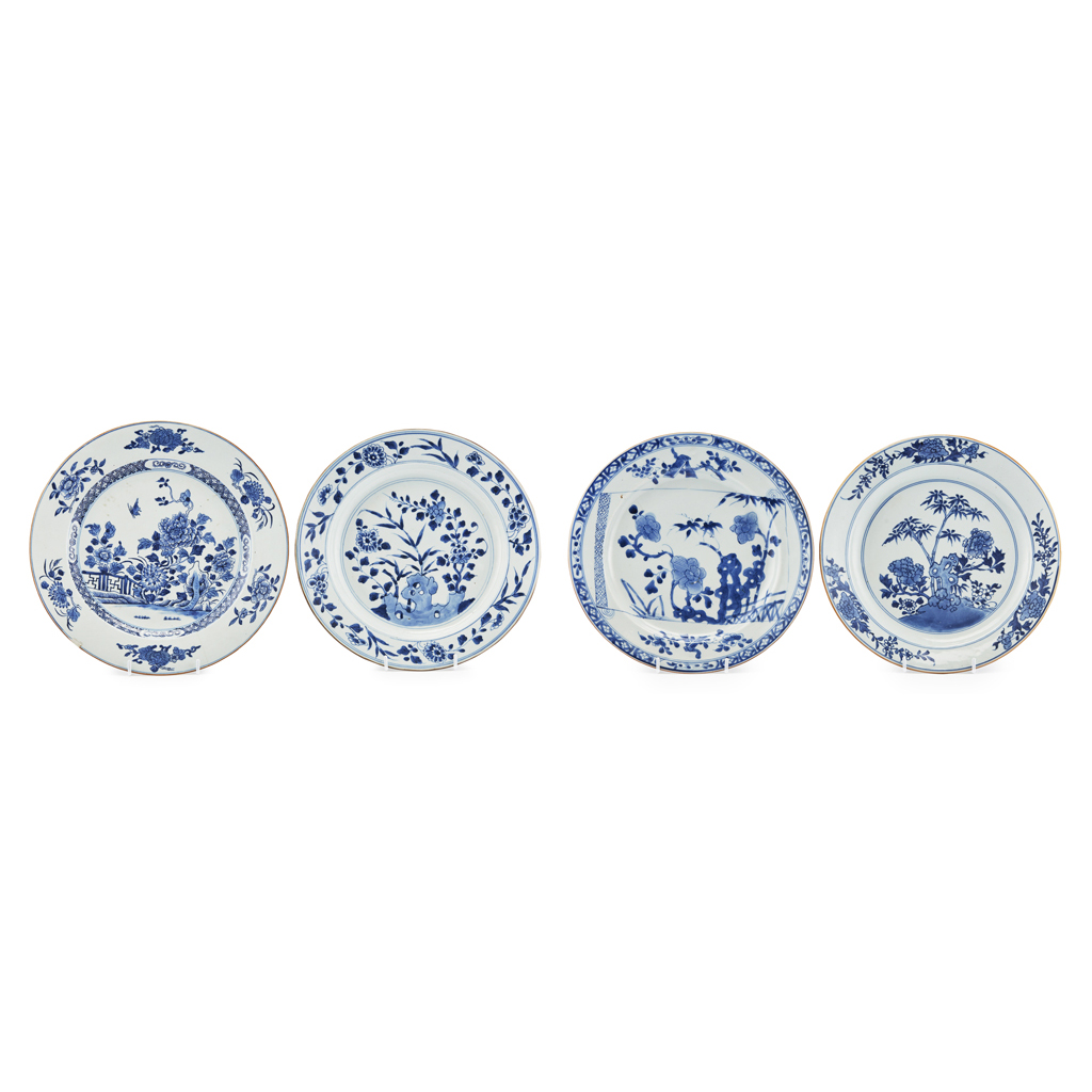GROUP OF FOUR EXPORT BLUE AND WHITE PLATES