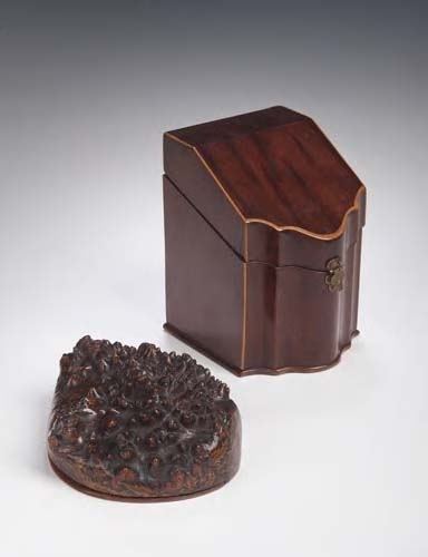 A 19th century Mauchline rootwood snuffbox,