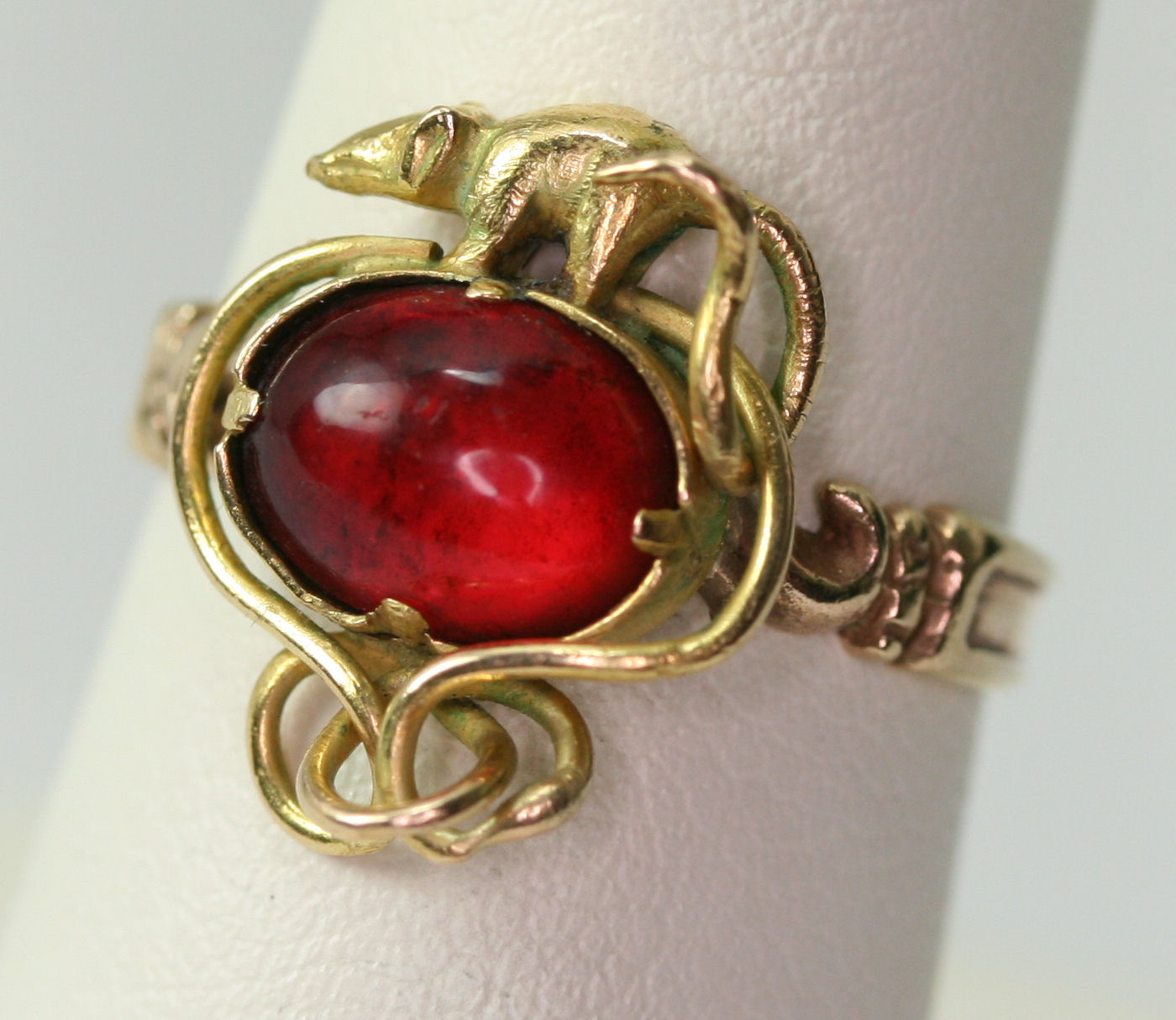 An antique style ring