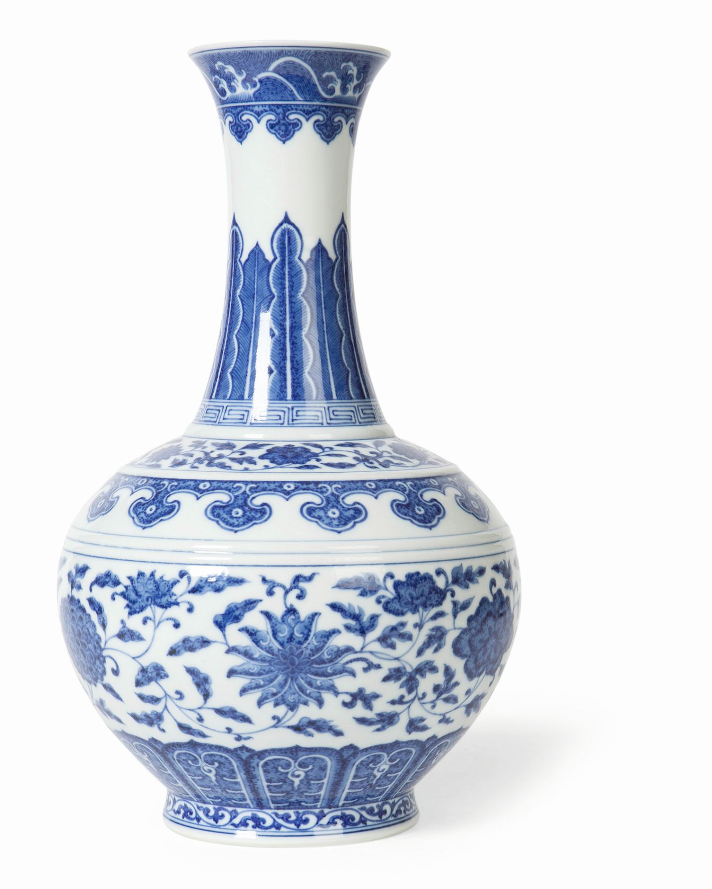 CHINESE MING STYLE VASE