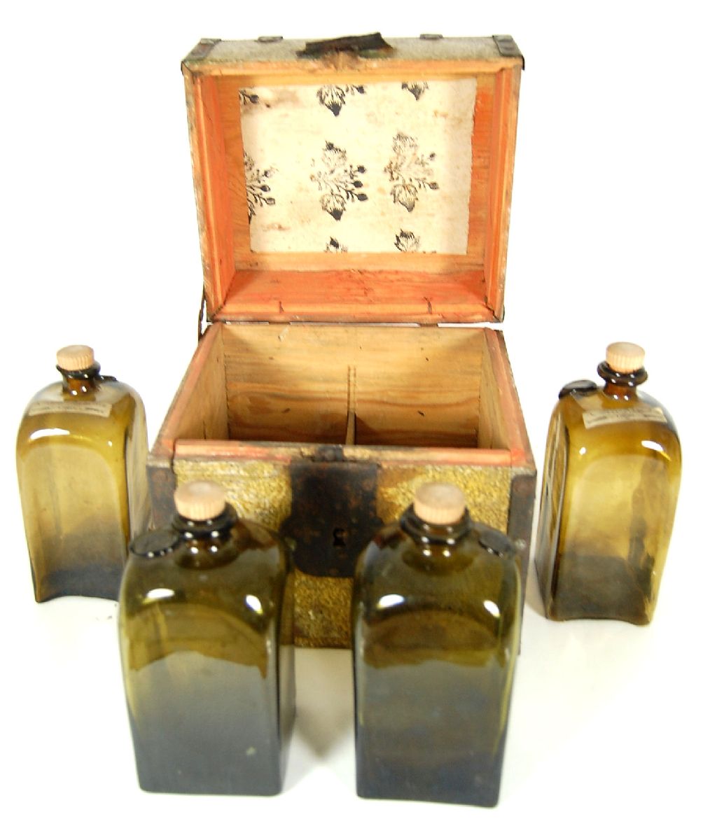 CONTINENTAL DECANTER BOX