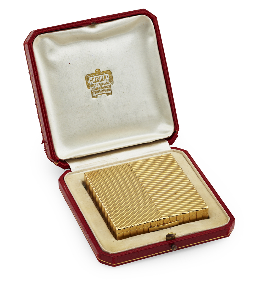 CARTIER - a French gold compact