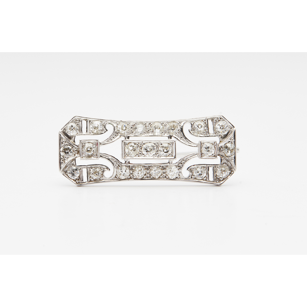 A diamond set plaque brooch