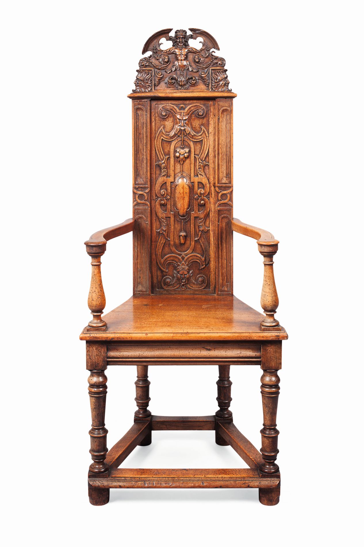 FRENCH WALNUT CACQUETEUSE