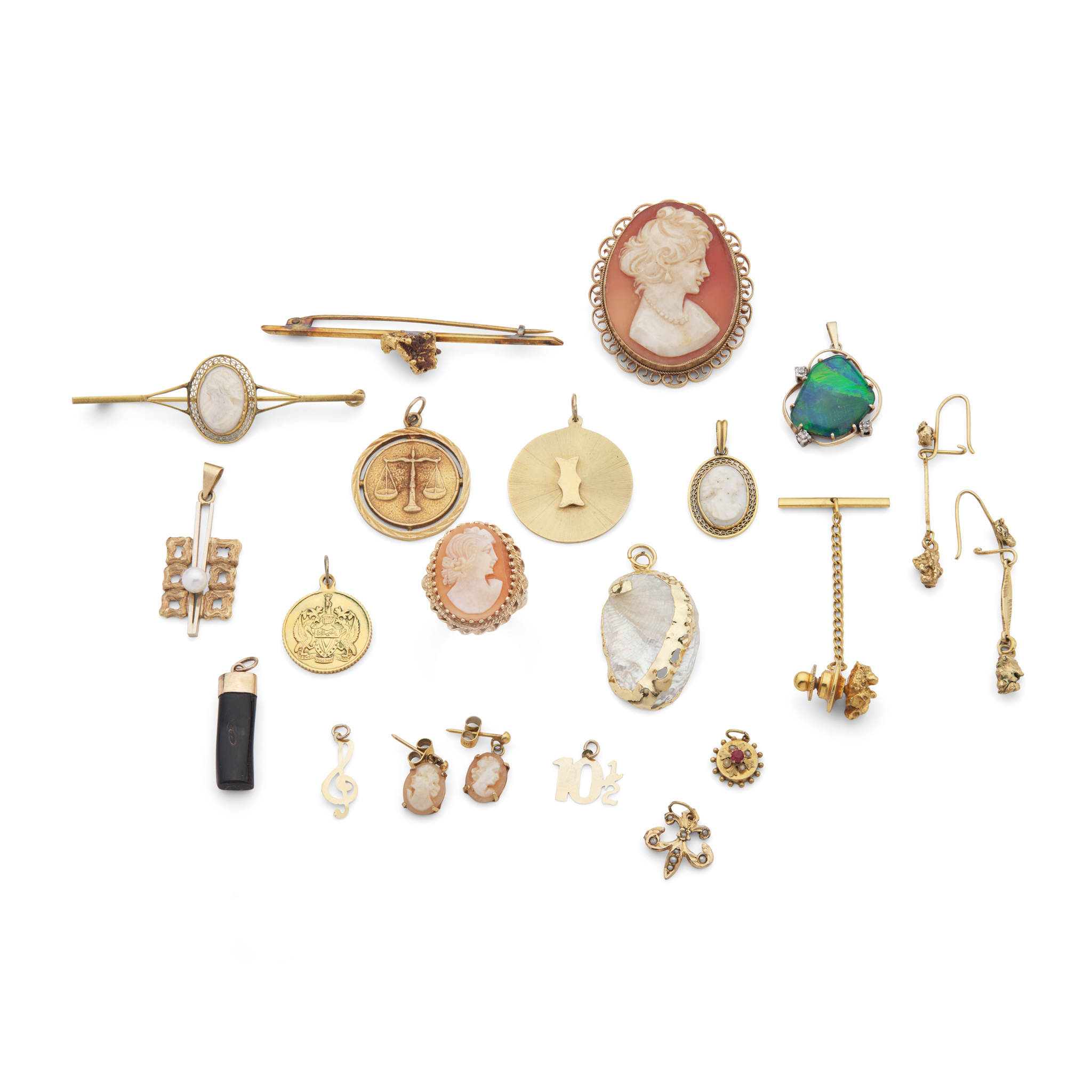 A collection of jewellery