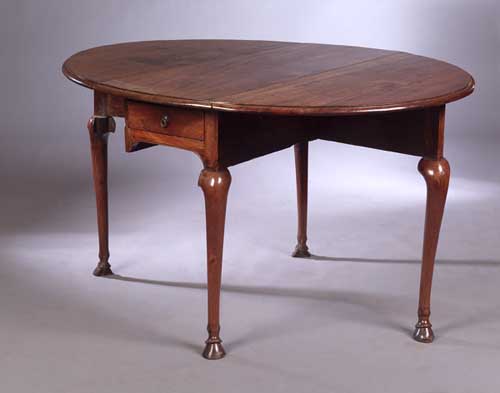 A George II mahogany gate leg table