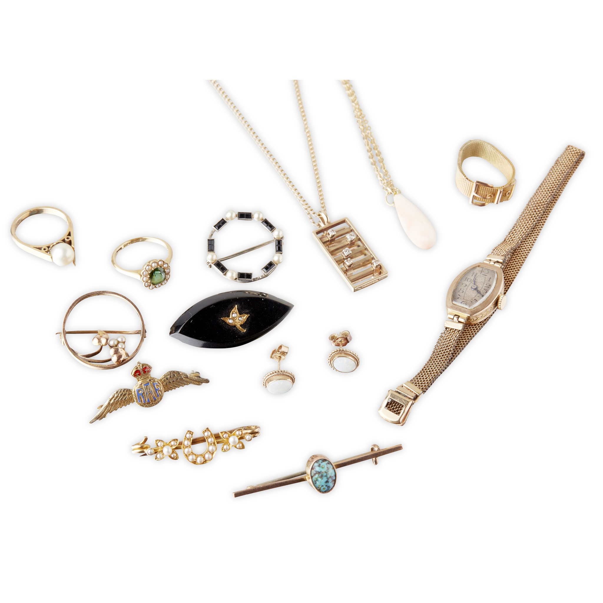 A collection of jewellery