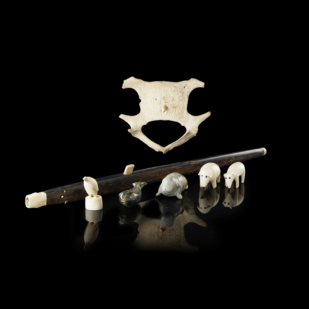 COLLECTION OF INUIT CARVED ANIMALS, HARPOON AND BONE SCULPTURE