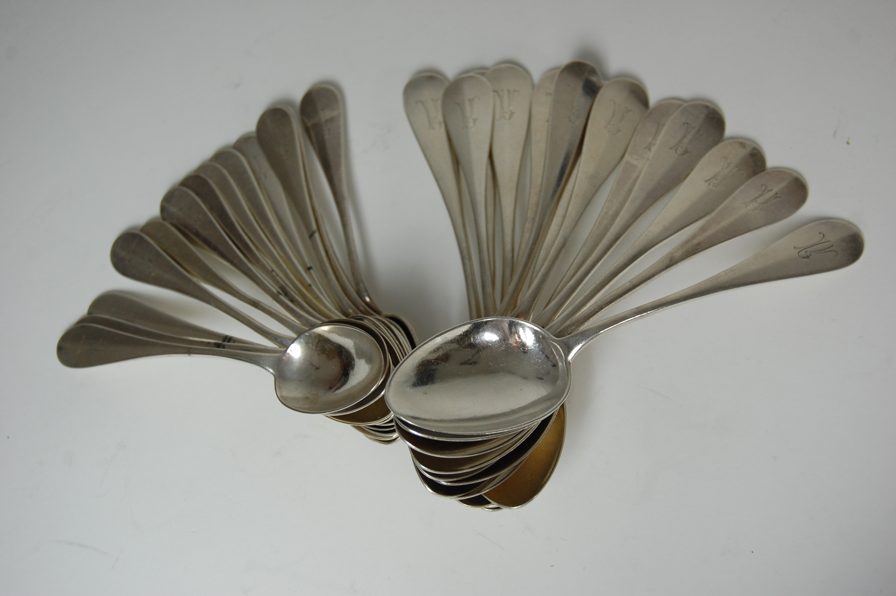 A Russian set of thirteen table and teaspoons