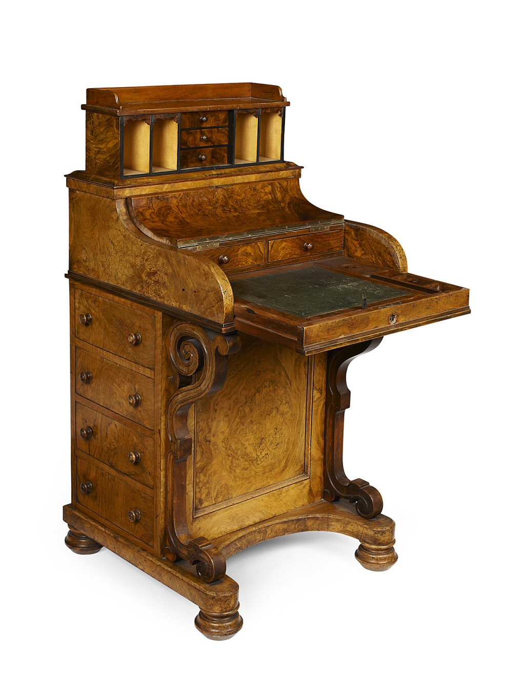 VICTORIAN WALNUT DAVENPORT