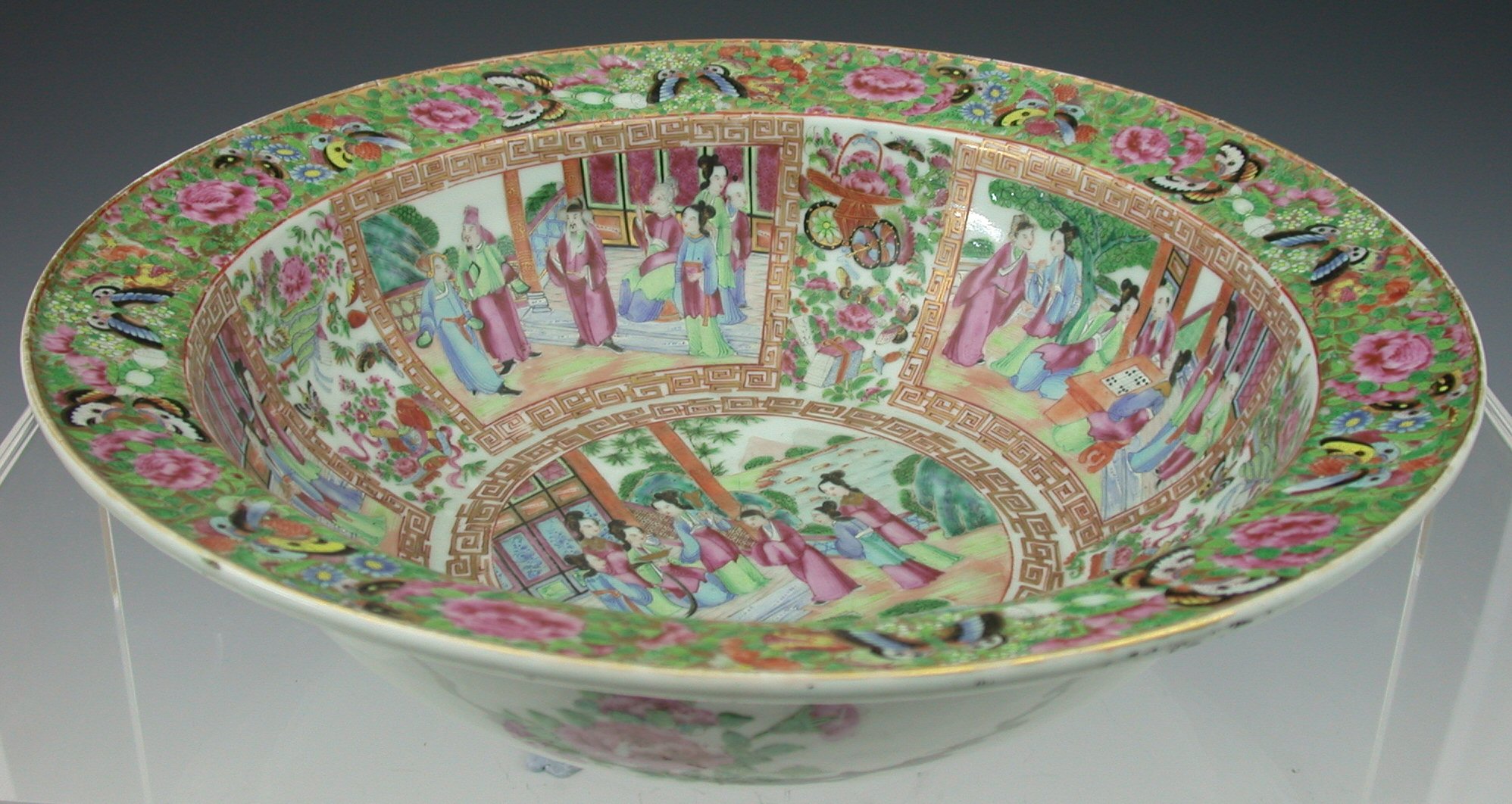 A large Chinese famille rose basin, 19th century,