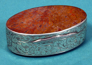 Unascribed - a hardstone set snuff box