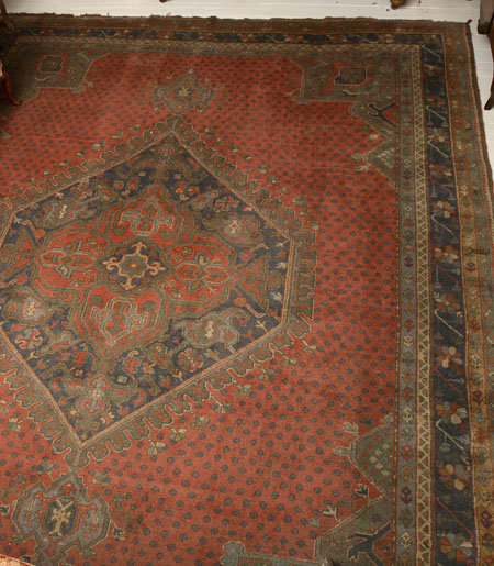 An Ushak carpet