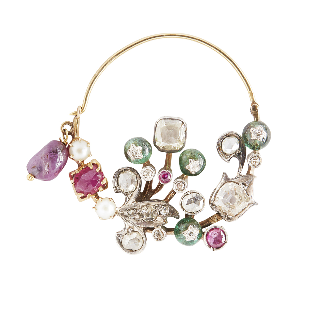 An Indian gem and diamond set nose ring <em>(nath)</em>