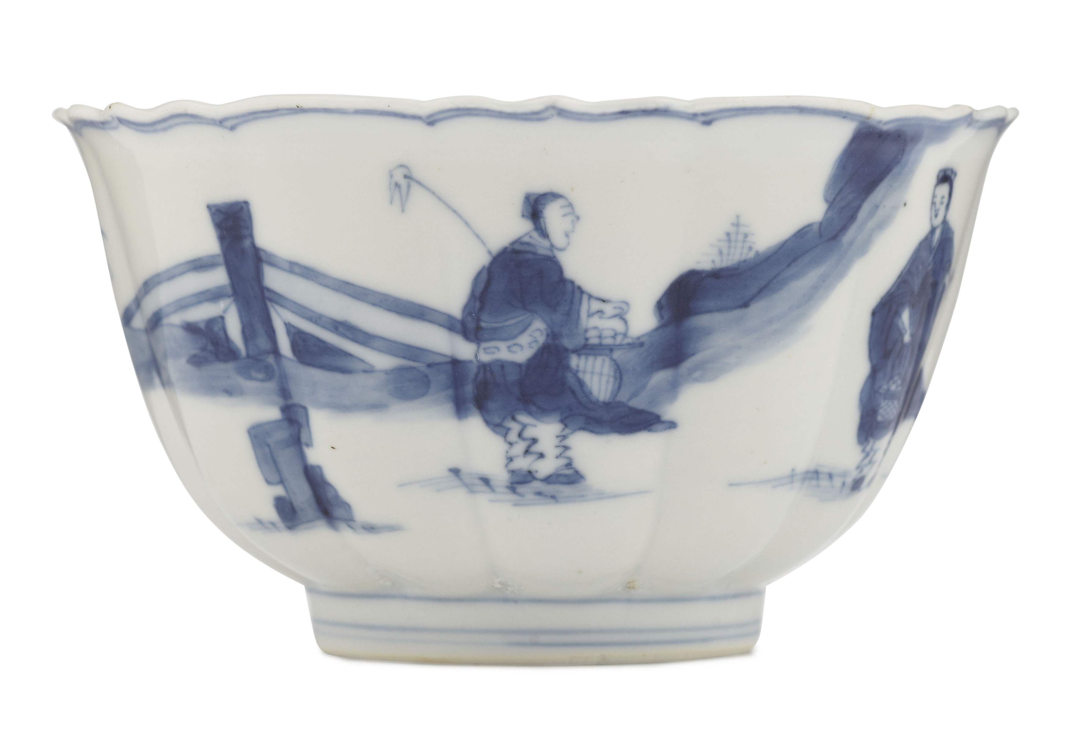CHINESE BLUE AND WHITE FLUTED BOWL