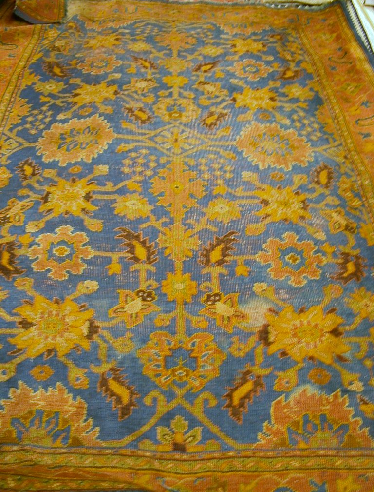 An Ushak rug