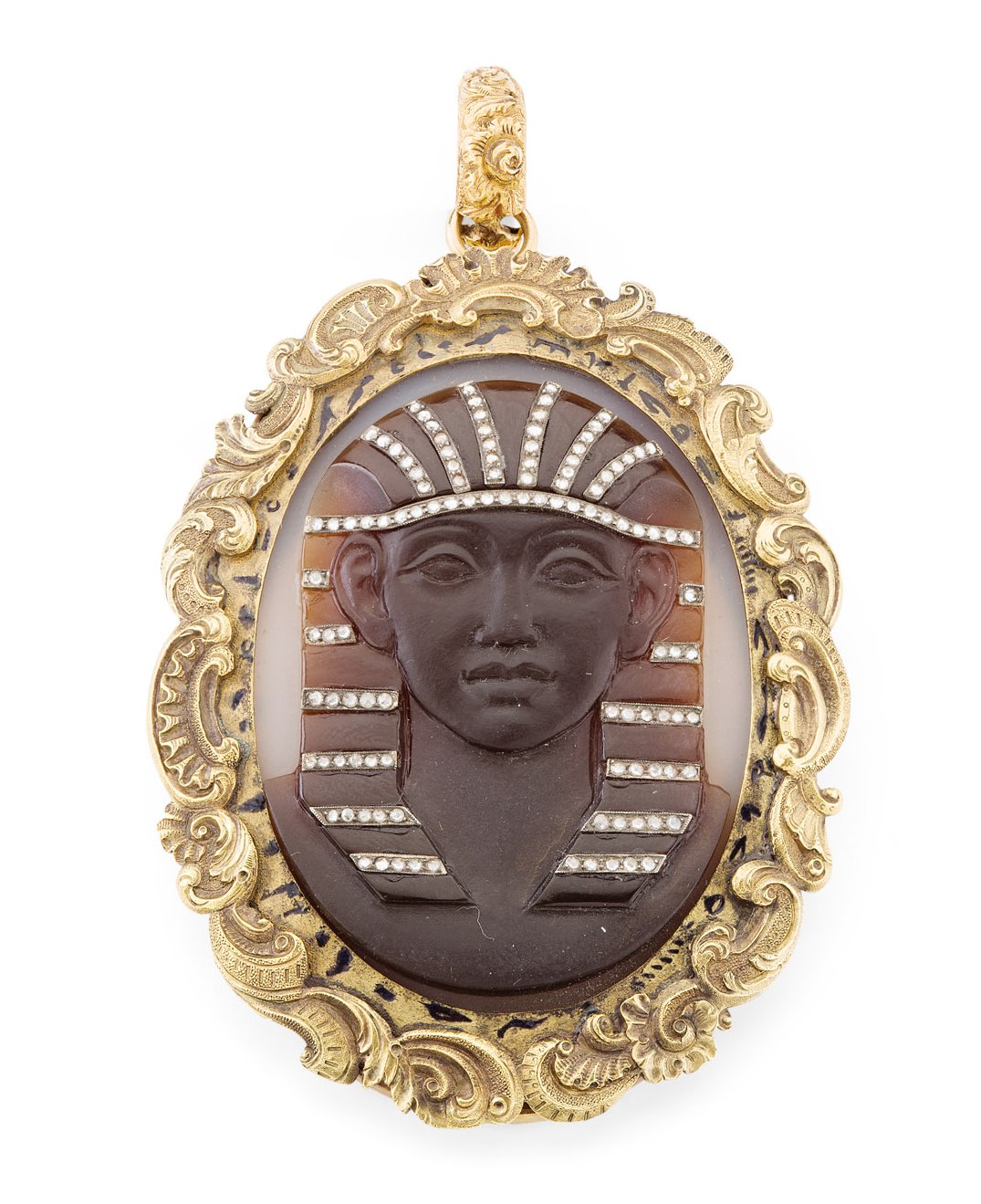 An Egyptianesque hardstone cameo pendant