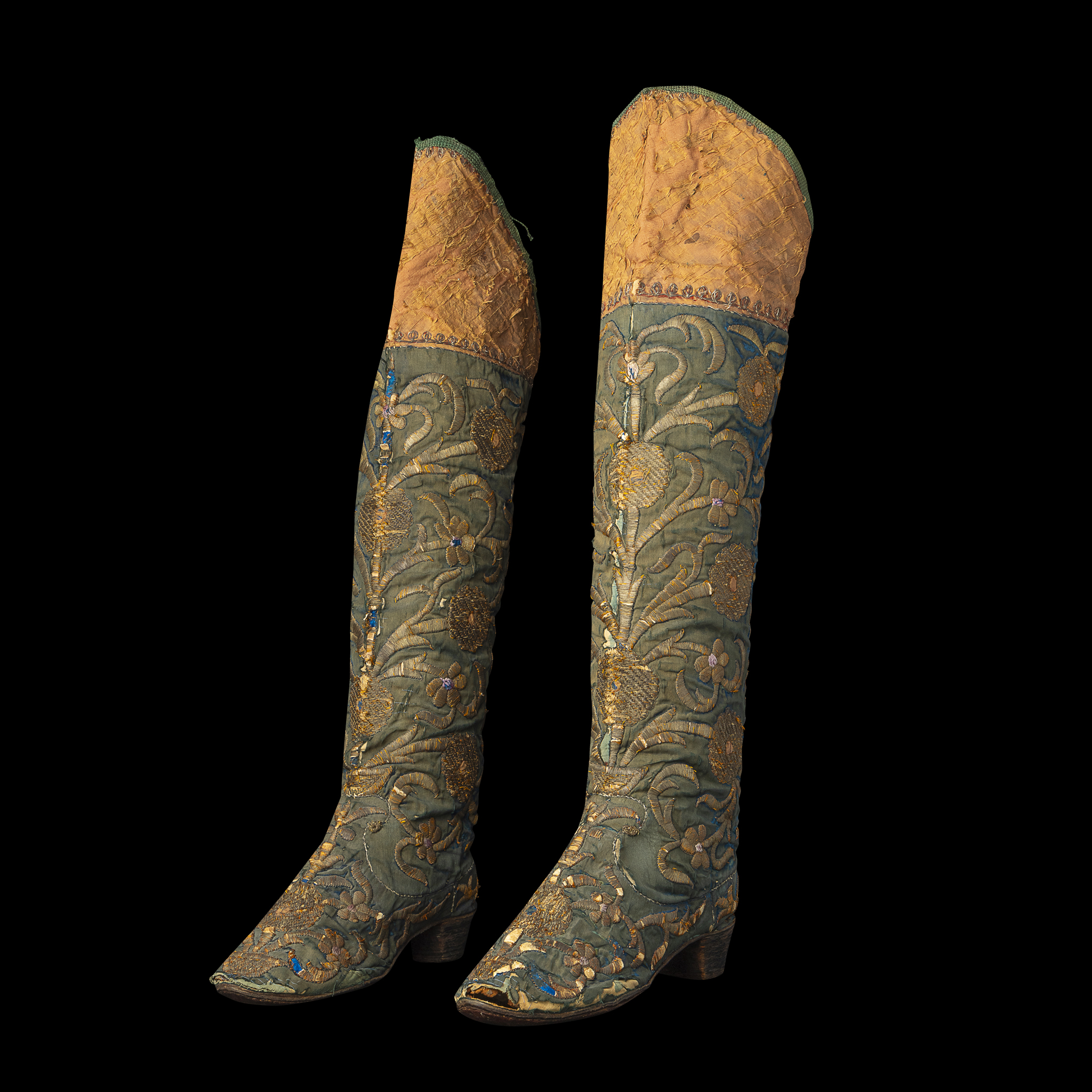 A PAIR OF OTTOMAN EMBROIDERED SILK BOOTS