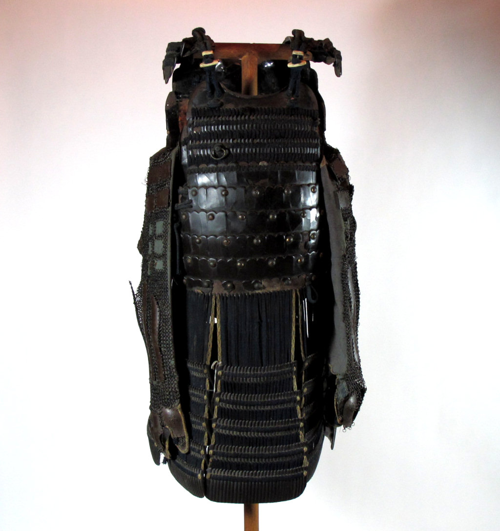 JAPANESE PART BLACK LAQUER ARMOUR