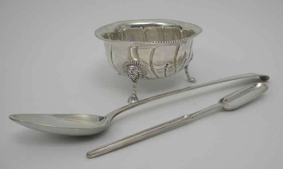AN EDWARDIAN IRISH SUGAR BOWL