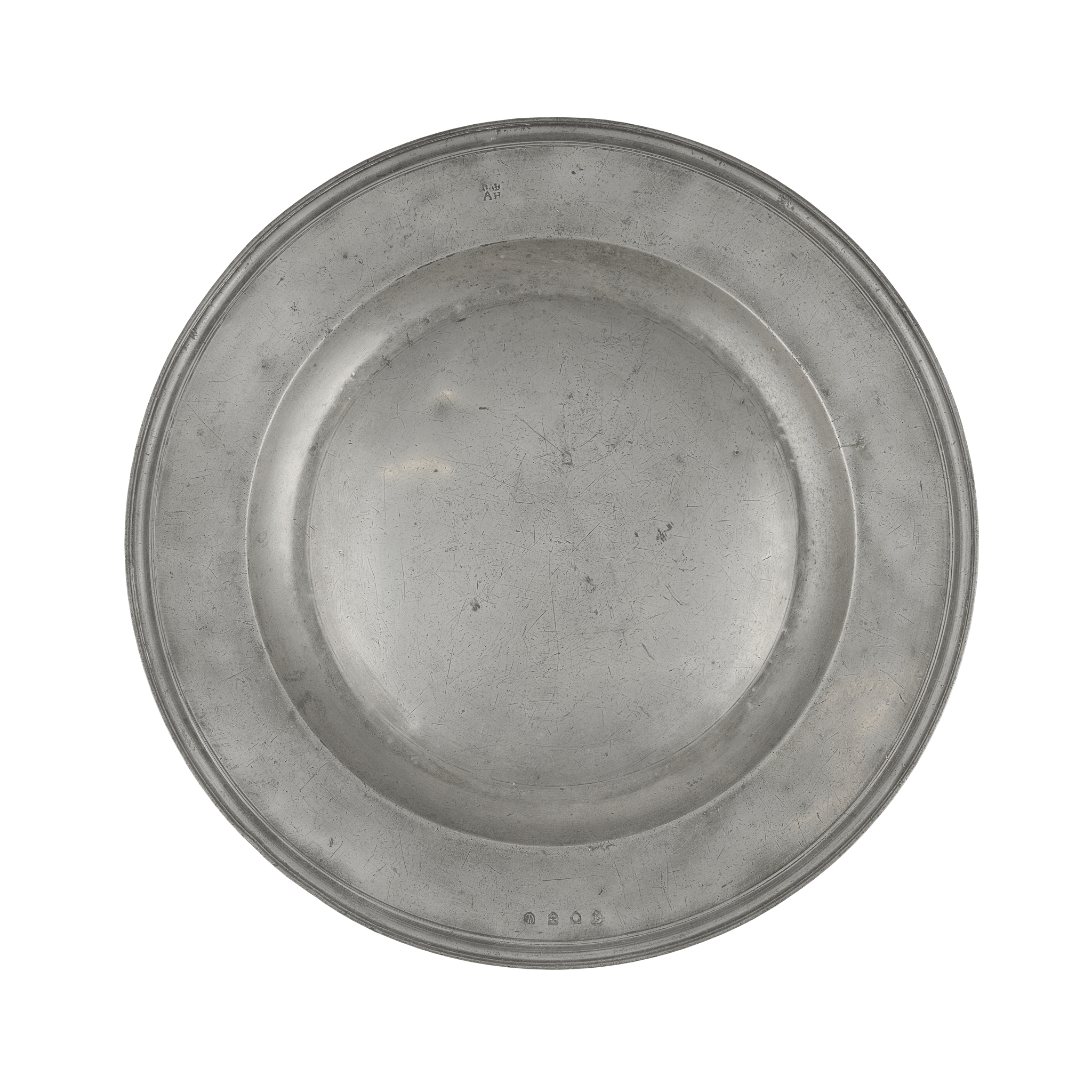 ENGLISH PEWTER TRIPLE-REEDED BROAD-RIMMED CHARGER