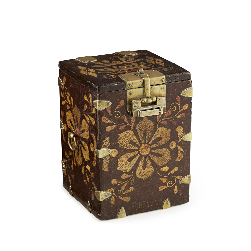 SHAGREEN-INLAID LACQUER BOX