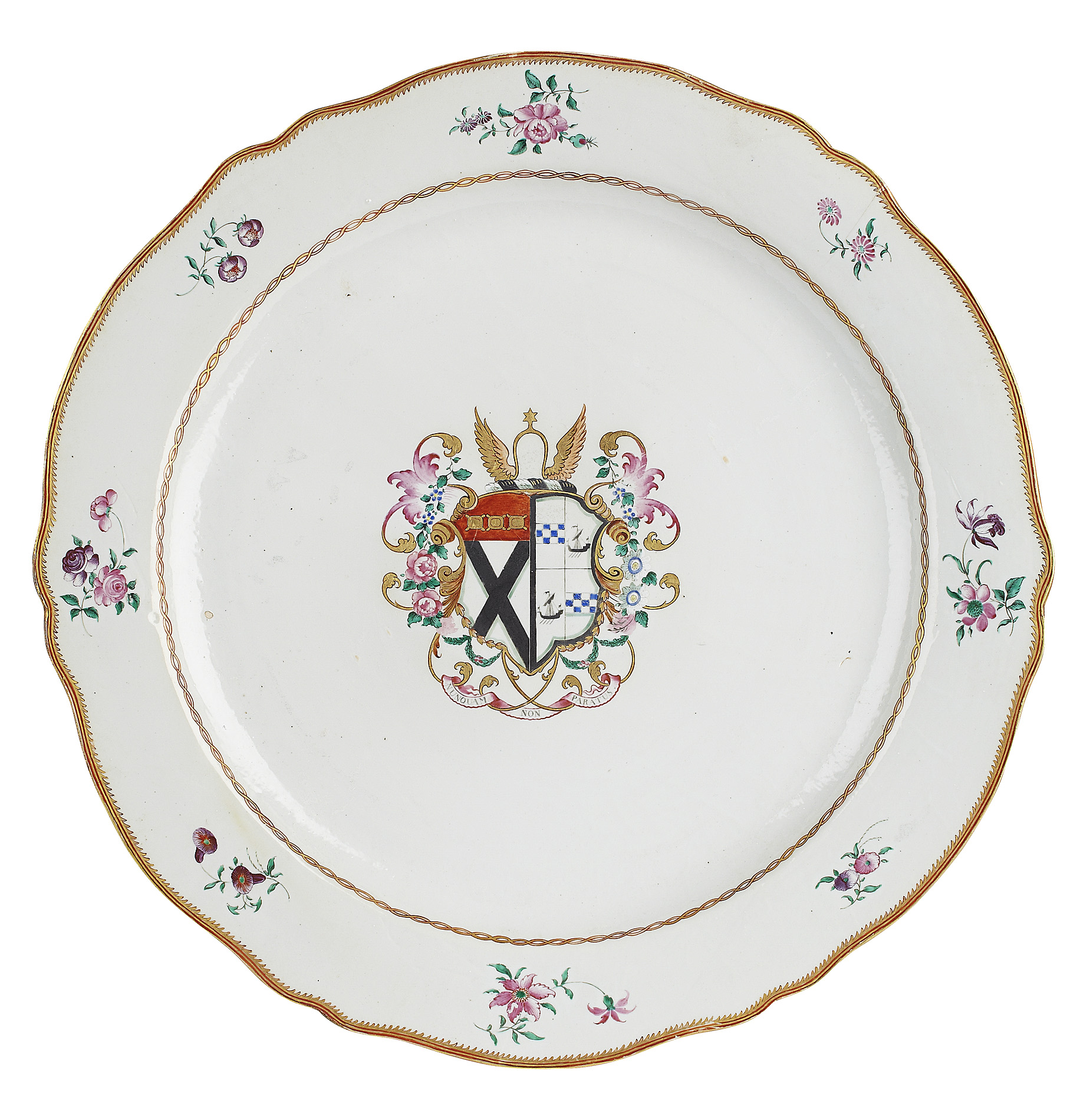 CHINESE EXPORT FAMILLE ROSE ARMORIAL SAUCER DISH