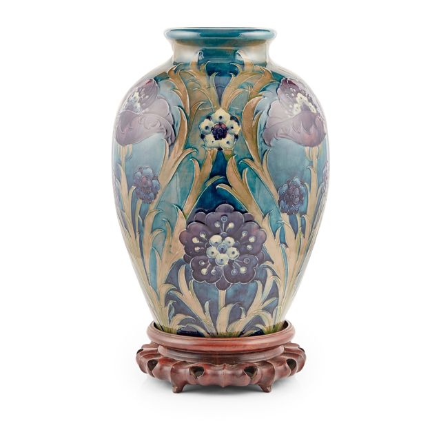 WILLIAM MOORCROFT (1872-1945) FOR MOORCROFT POTTERY