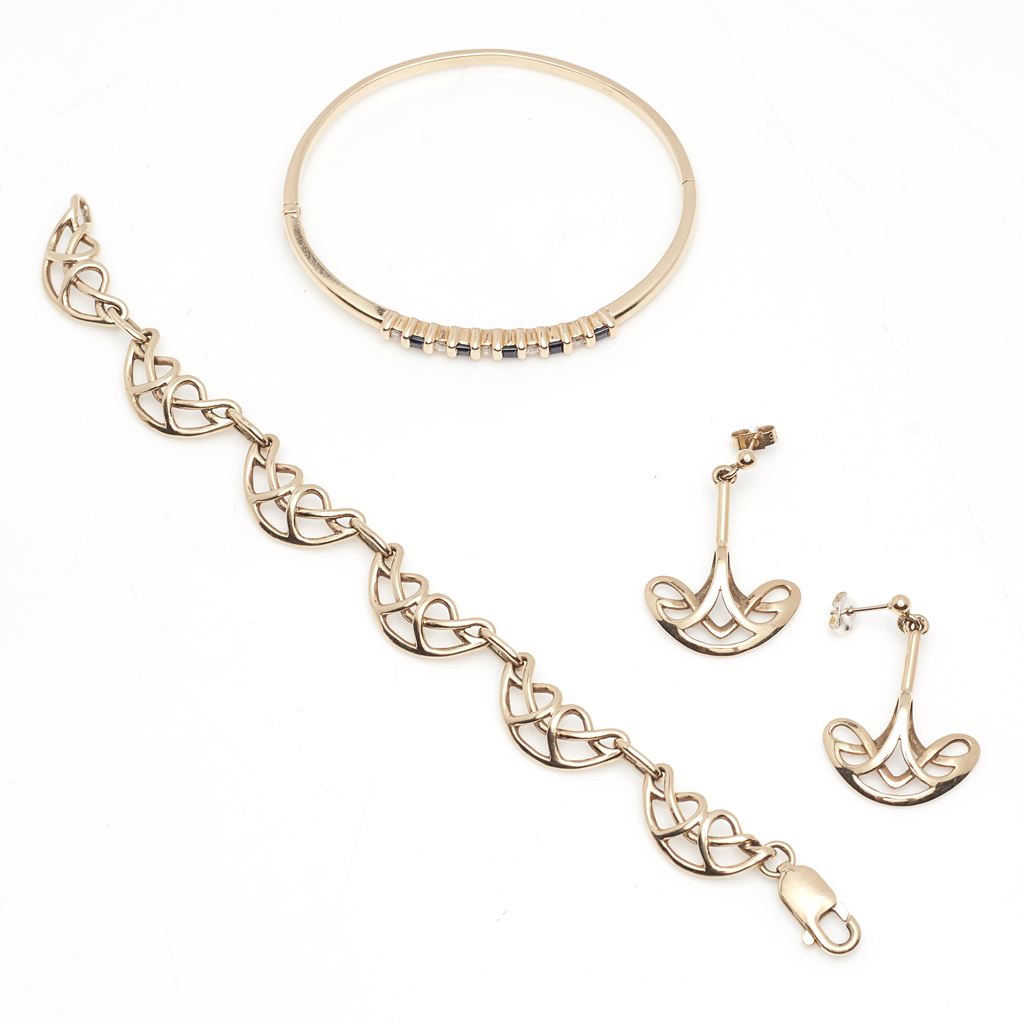 A sapphire and diamond set bangle