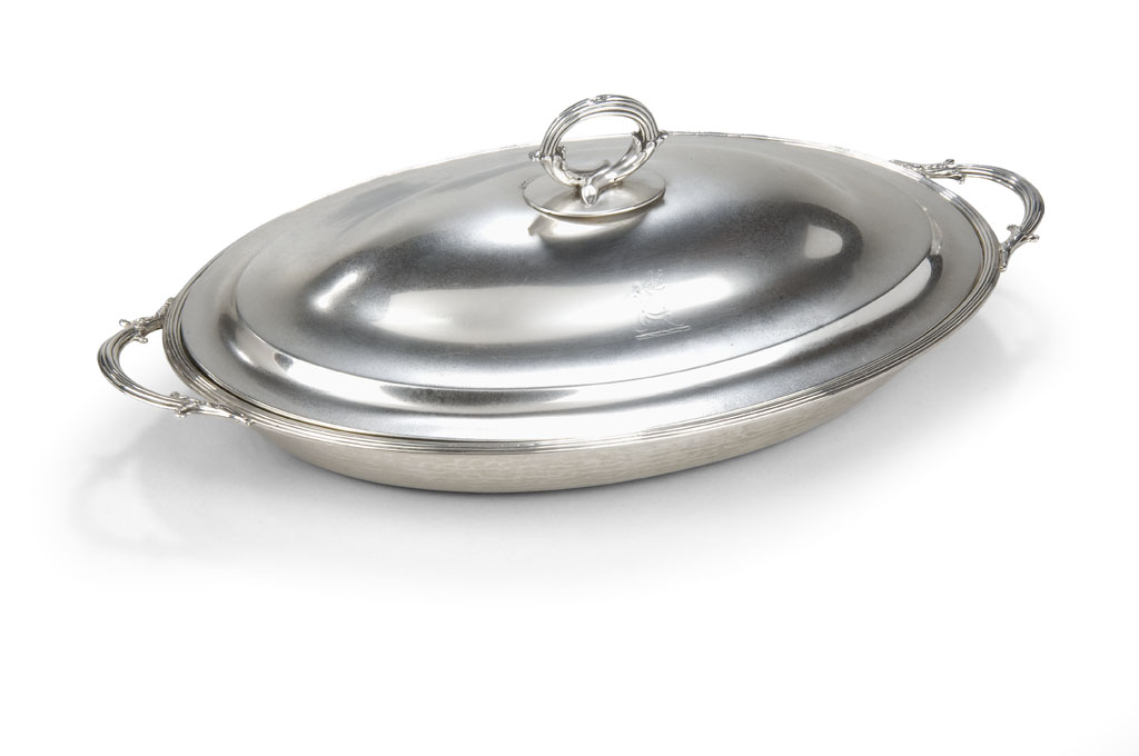 A George III silver entree dish and cover, Thomas Ellerton and Richard Sibley, London, 1804