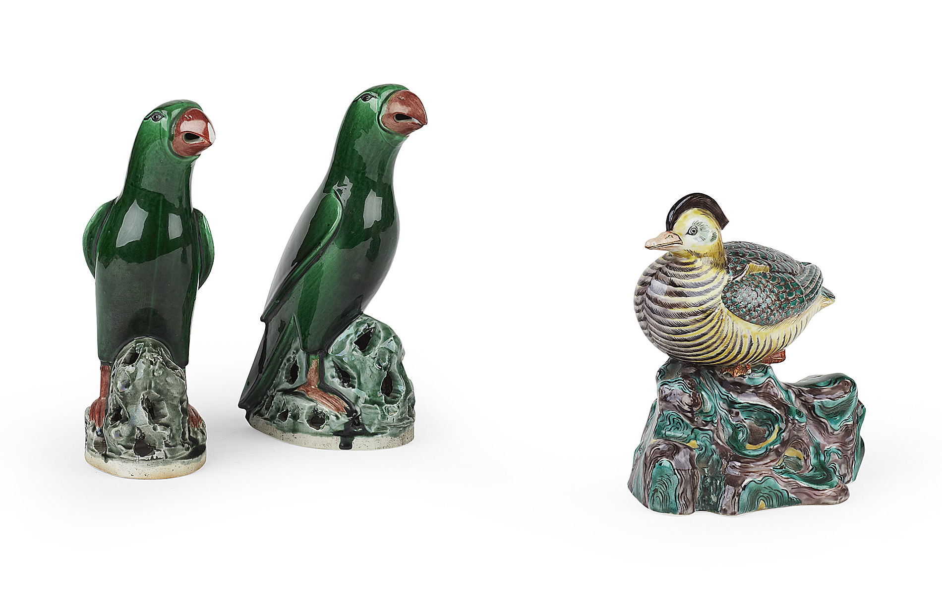 PAIR OF CHINESE EXPORT MODELS OF PARROTS