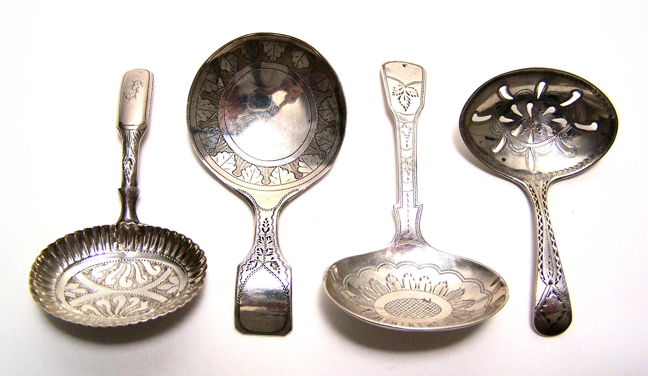 A George III caddy spoon