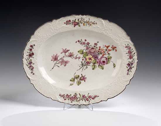 A small Chelsea red anchor ashet