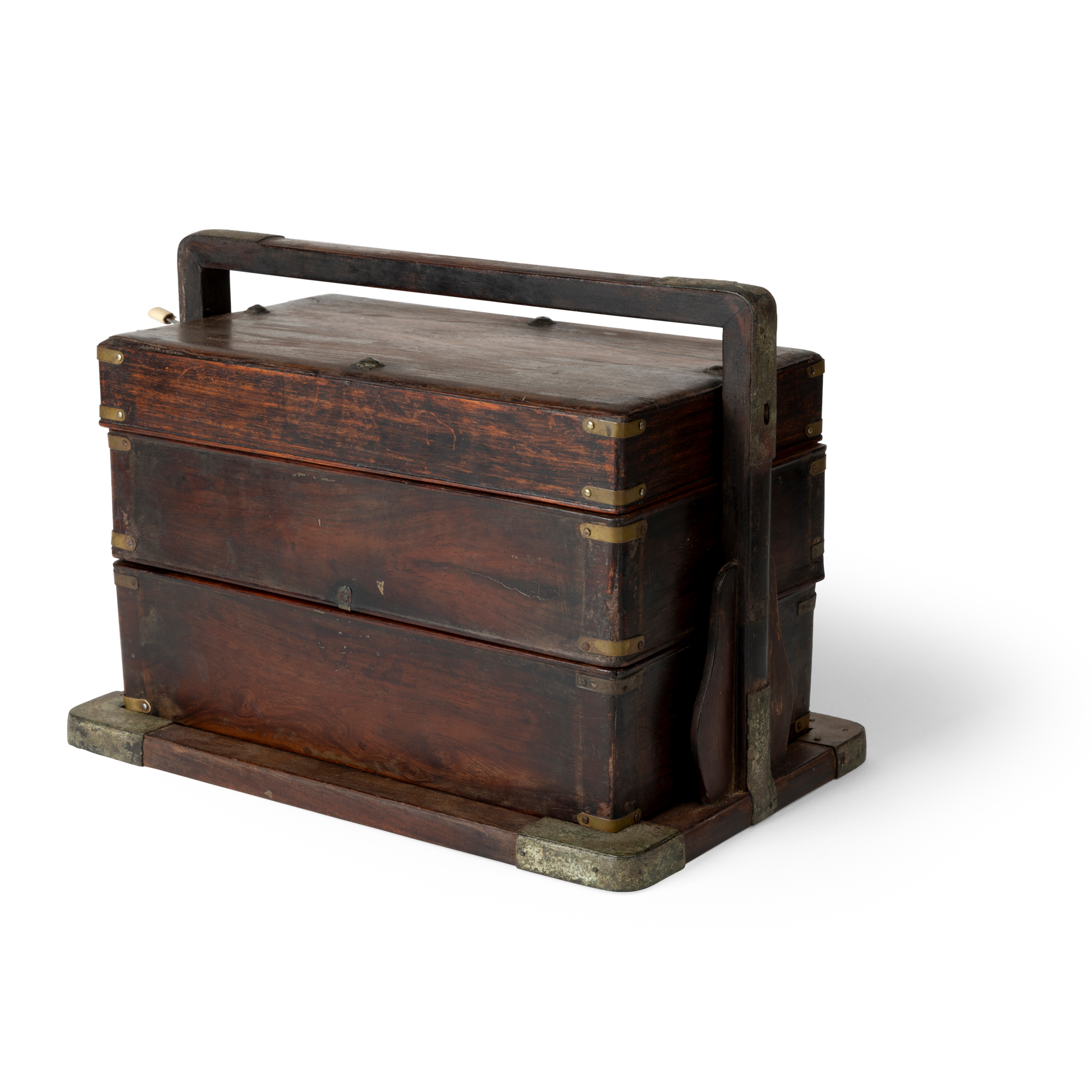 HARDWOOD THREE-TIERED PICNIC BOX