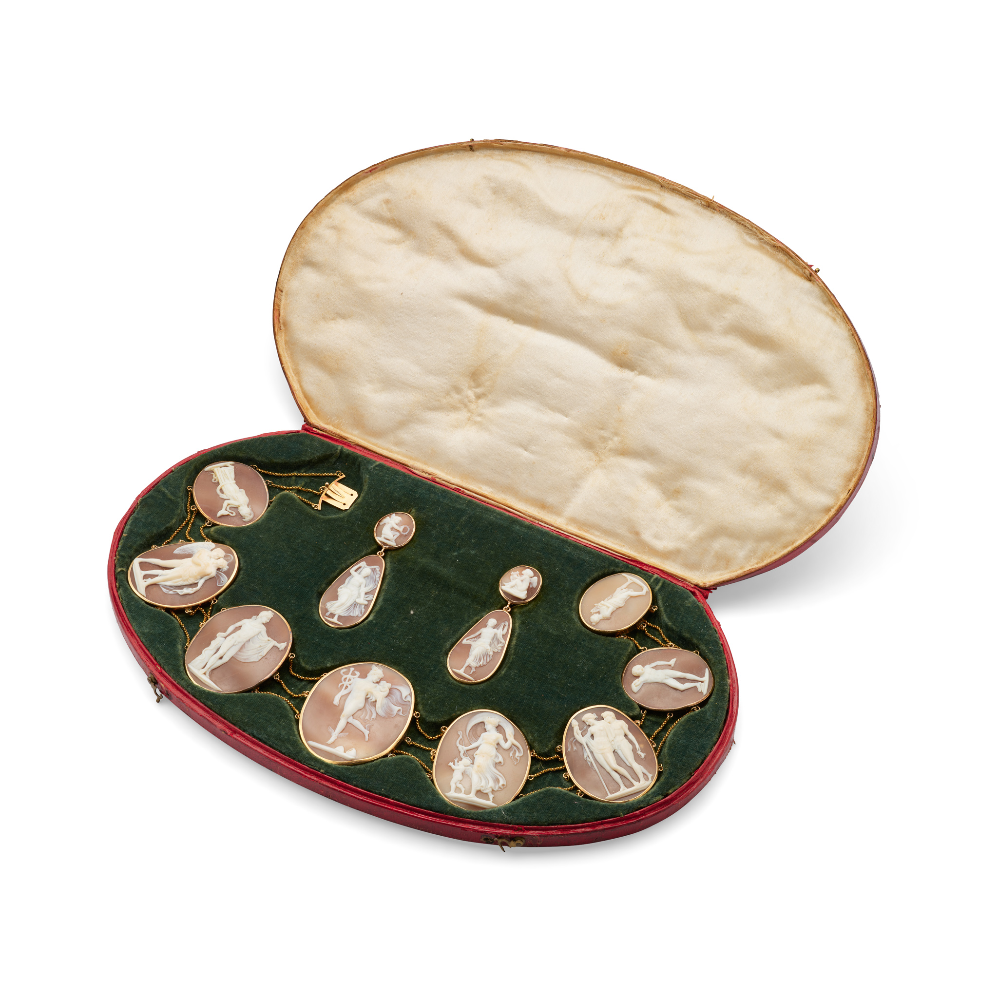 An early 19th century cameo necklace and earring suite